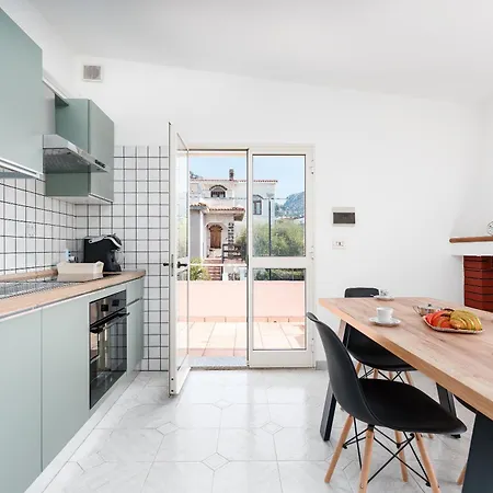 Calagonone Seaview House * Cala Gonone